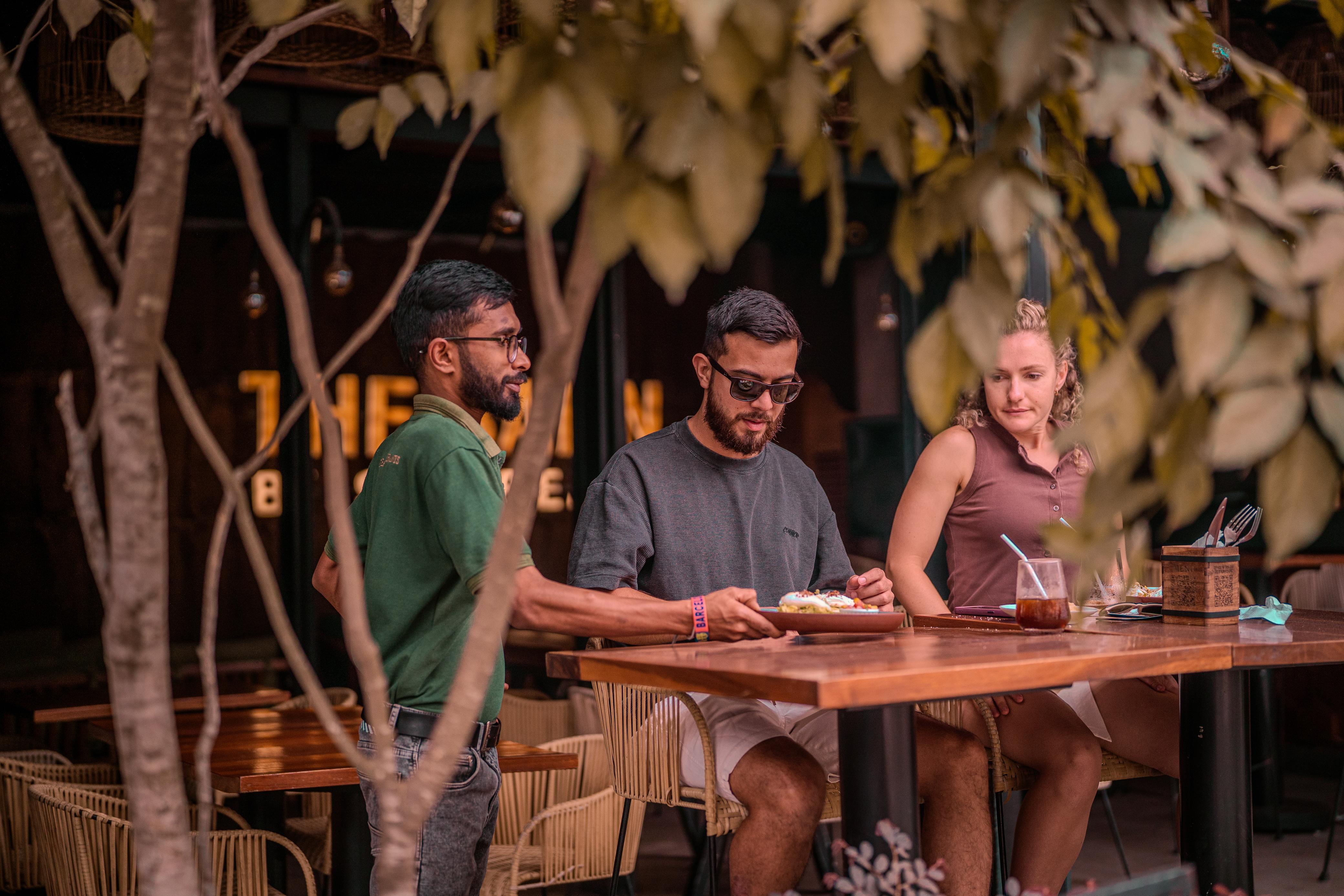 Starbeans restaurant exterior